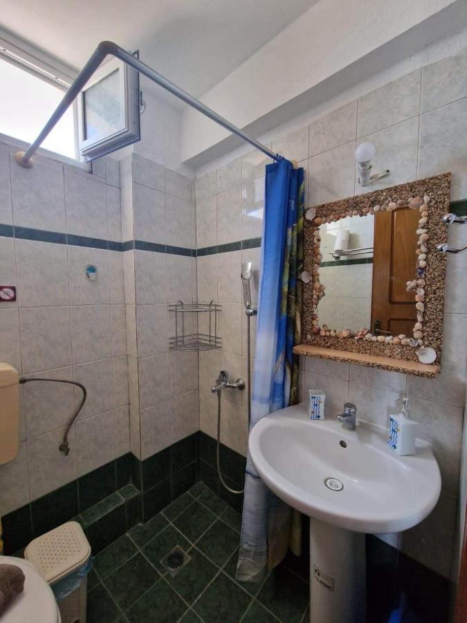 Ladario Studios Sarti Bagian luar foto